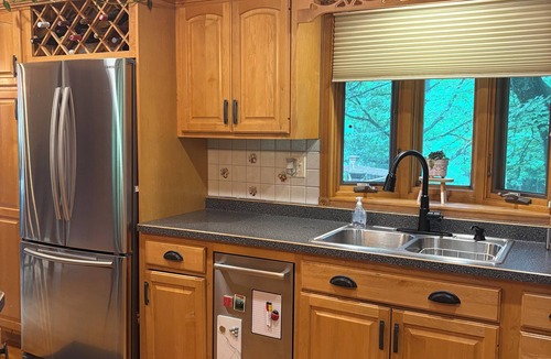 Duluth House | Charming 2-bedroom house with outdoor hot tub and recreation in rural Duluth