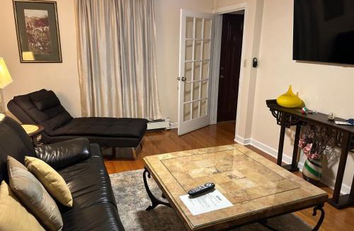 Elmont House | Charming 2 Bedroom One Block from UBS Arena!