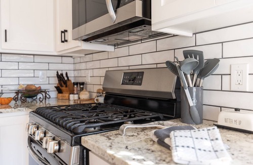 Parowan House | charming 2-bedroom pioneer home near brian head ski resort and national parks in