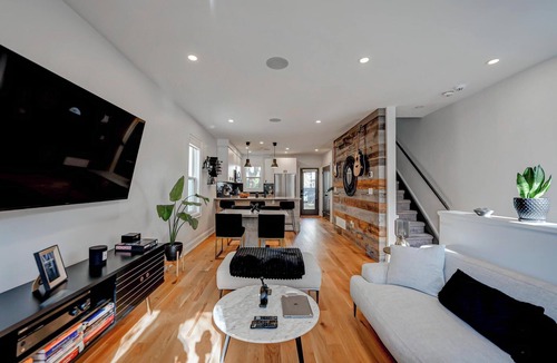 Hamilton House | Charming 2-bedroom sunny home in Hamilton