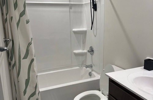 Changewater House | Charming 2-bedroom townhome with WiFi, AC in amazing Washington, NJ