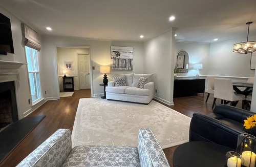 Charlotte House | Charming 2-bedroom townhome with AC in vibrant Charlotte