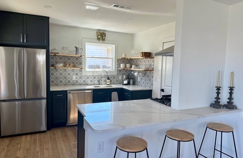 Buchanan Dam House | Charming 2-bedroom bungalow, near fabulous wineries, 25 mins from Marble Falls