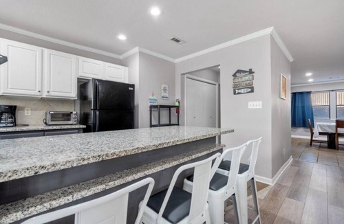Lake Hamilton Condo | Charming 2-bedroom condo with AC in Hot Springs