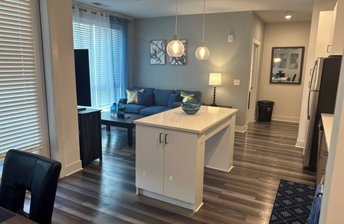 Downtown Indianapolis Apartment | Charming 2-bedroom apartment in Indianapolis with AC, WiFi, fitness room