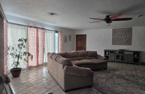 Potter Other | Charming 2-bedroom farmhouse with AC, fitness room in awesome Leavenworth