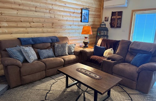 Long Prairie House | Charming 2-bedroom shouse seated on 50 acres in tranquil Long Prairie with AC.