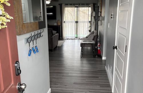 Monroe City Condo | Charming 2-bedroom 2-bath condo with WiFi in Monroe City by Mark Twain Lake