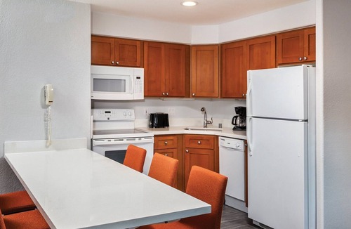 Old Las Palmas Resort | Charming 2-bedroom resort with WiFi, fitness room in enchanting Palm Springs