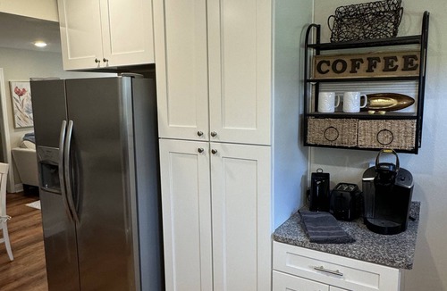 Pretty Bayou Cottage | Charming 2-bedroom cottage with access to Pretty Bayou & the Gulf of Mexico.