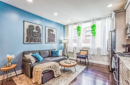 Market East Condo | Charming 2-bedroom condo in Center City Philadelphia - Walk Everywhere