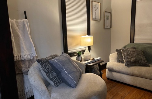Poughkeepsie House | Charming 2-bedroom house w/ WiFi and AC located in the beautiful Hudson Valley.