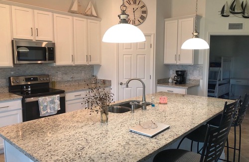 Punta Gorda Villa | Charming 2-bedroom villa with AC and WiFi in marvelous Babcock Ranch.