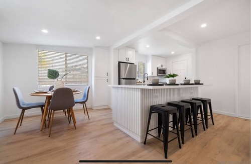 Solana Beach House | Charming 2-bedroom house in delightful Solana Beach with AC, WiFi.