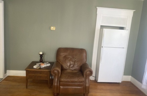 Springfield House | Charming 2-bedroom house in fabulous Springfield with AC, WiFi