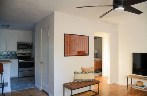 Barths House | Charming 2-bedroom house in welcoming Wheat Ridge neighborhood