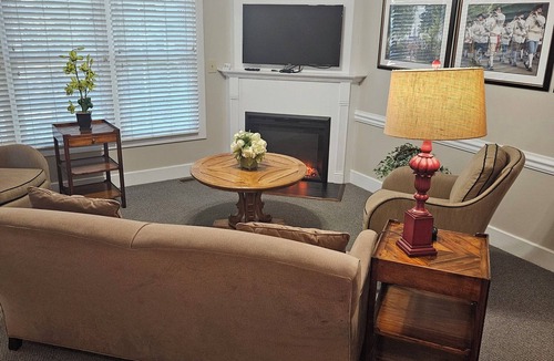 Lackey House | Charming 2-bedroom townhome with AC, WiFi in enjoyable Williamsburg