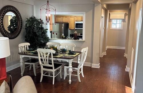 Lackey Condo | Charming 2-bedroom condo in fabulous Williamsburg with AC, WiFi, fitness room