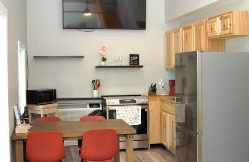 Hartford Villa | Charming 2-bedroom villa in Hartford with WiFi, AC