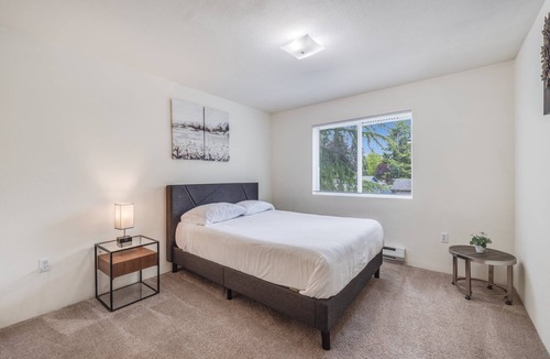 Covington Apartment | Charming 2BD/2BA Retreat in Covington – Your Perfect Getaway