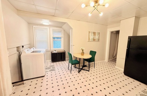 Downtown Rochester House | Charming 2bed w office by University of Rochester, Strong Memorial and hospitals