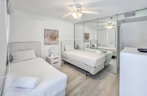 Mid Beach Hotel | Charming 2BR/2BA Oceanfront Gem, Miami Beach