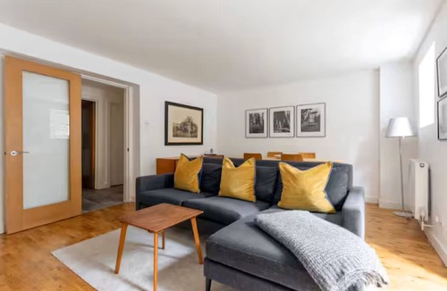Haverstock Apartment | Charming 2BR Apt Close to Camden & Central London
