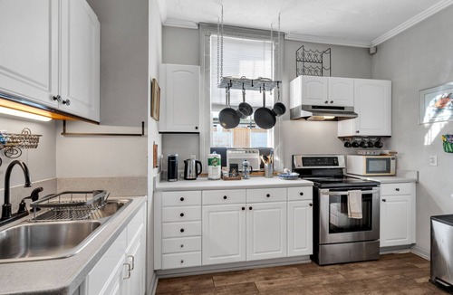 Bywater House | Charming 2BR Bywater cottage with parking & pet-friendly comfort. Minutes to French Quarter.