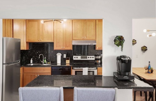 Pacifica Apartment | Charming 2BR Coastal Getaway in Pacifica