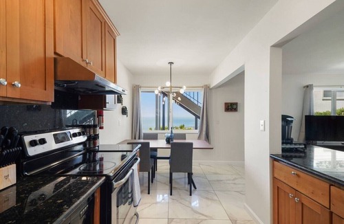Pacifica Apartment | Charming 2BR Coastal Getaway in Pacifica