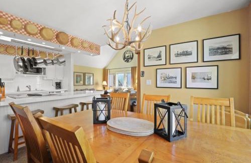 Historic District House | Charming 2BR Condo in the Heart of Breckenridge