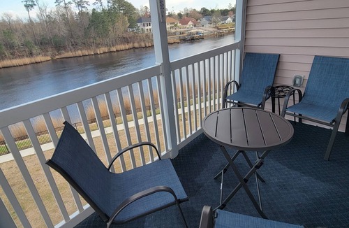 Carolina Forest Condo | Charming 2BR Condo w/Pools, Hot Tub & Waterway Views Near Myrtle Bch Attractions