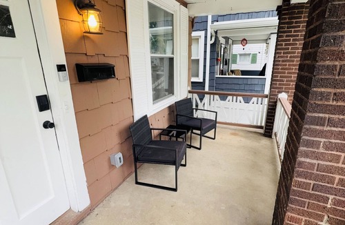 St. Bernard Apartment | Charming 2BR Cottage Apt, Heart of Cincinnati