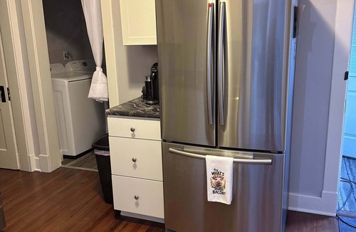 Liberty House | Charming 2BR Home | Laundry | Free Parking | KC