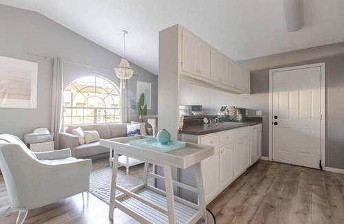 Thomas Drive House | Charming 2BR/2BA Panama City Beach vacation home near white-sand beaches, Ripley’s, Frank Brown Park, and top restaurants. Enjoy comfort, convenience, and easy access to family fun, shopping, and coastal adventures in the heart of PCB.