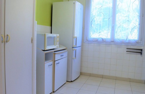 Le Lavandou Apartment | Charming 2BR with terrace and garage - Near city center
