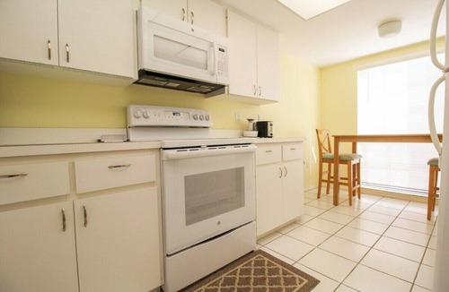 The Meadows Condo | Charming 2nd floor 2 BR/2 BA condo in The Meadows Golf and Country Club - Ivory Cottage