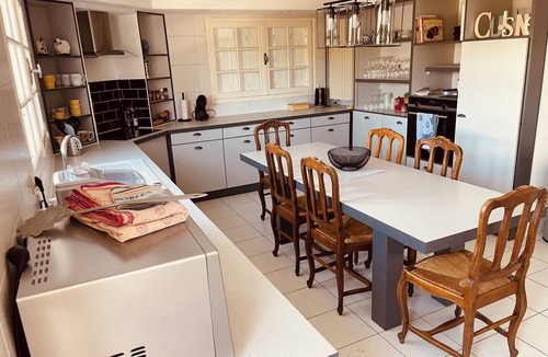 Couture-dArgenson House | Charming 3-bedroom house with WiFi in Couture-D’argenson