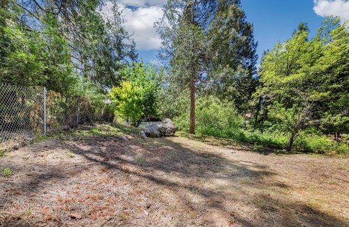 Idyllwild Cabin | Charming 3-bedroom cabin with AC, WiFi in serene Idyllwild-Pine Cove