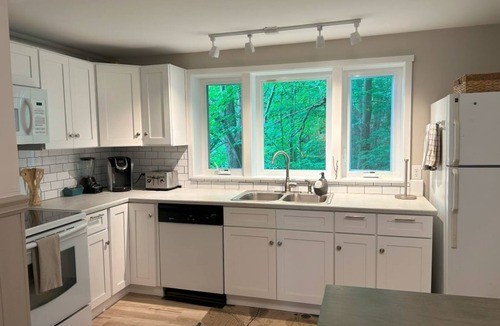 Hammondsport House | Charming 3 bdr. house close to Hammondsport and lots of local attractions!