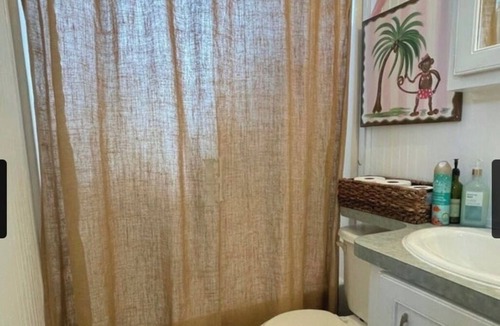 Upper Grand Lagoon Cottage | Charming 3-bedroom 2 -bath cottage in gorgeous Panama City Beach, FL.