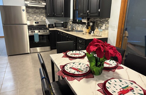 Vestal House | Charming 3-bed 1.5 bath country house with WiFi, AC in south Vestal