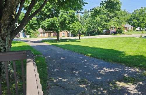 Colerain Township House | Charming 3-bed/2-bath home w parking central to Downtown and Spooky Nook Sports