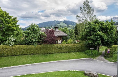 Megeve Apartment | Charming 3-Bed Apartment in Megève – Close to Center, Pool, Tennis, Parking