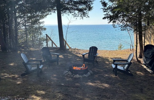Ellsworth House | Charming 3 bed/bath home direct lake MI access and 10 min to Torch Lake