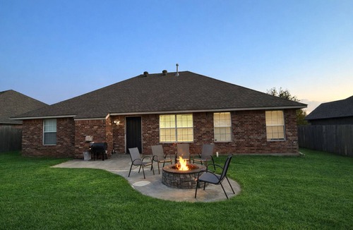 Mustang House | Charming 3-bed house in Mustang. Perfect for families and close to the Airport!