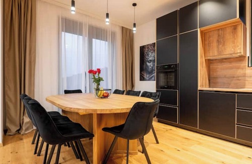 Kunje Villa | Charming 3-bedroom villa with WiFi, AC in quaint Bar Municipality