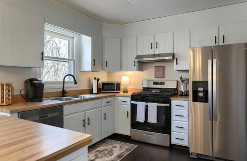 Quarryville House | Charming 3-Bed Single Level Cottage