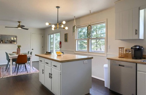 Quarryville House | Charming 3-Bed Single Level Cottage