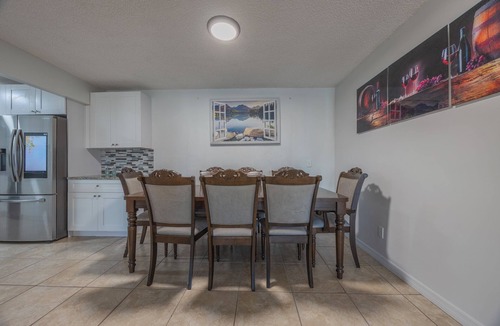Royal Palm Beach House | Charming 3-bedroom house with WiFi and AC in Royal Palm Beach
